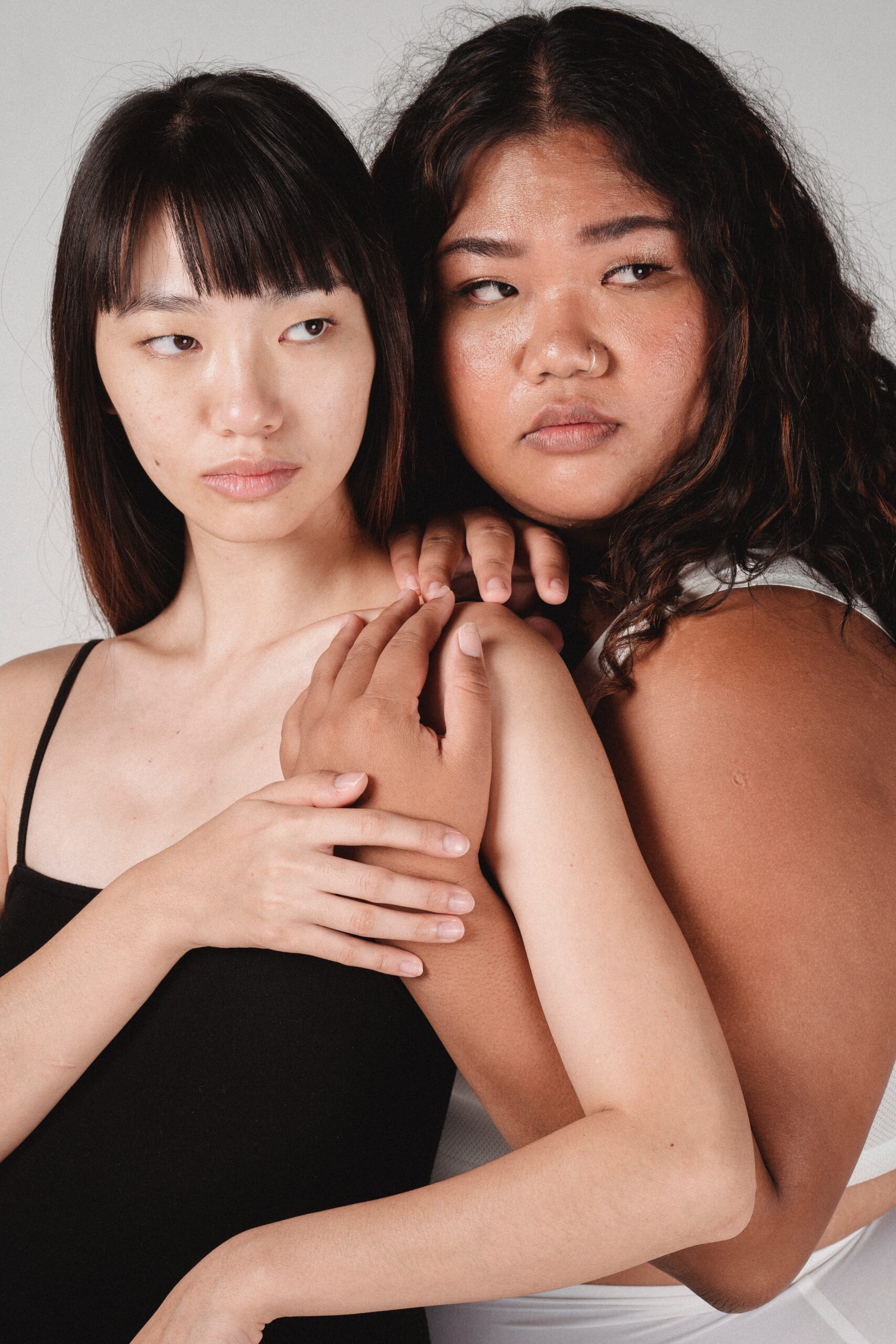 A female Asian and Pacific Islander couple